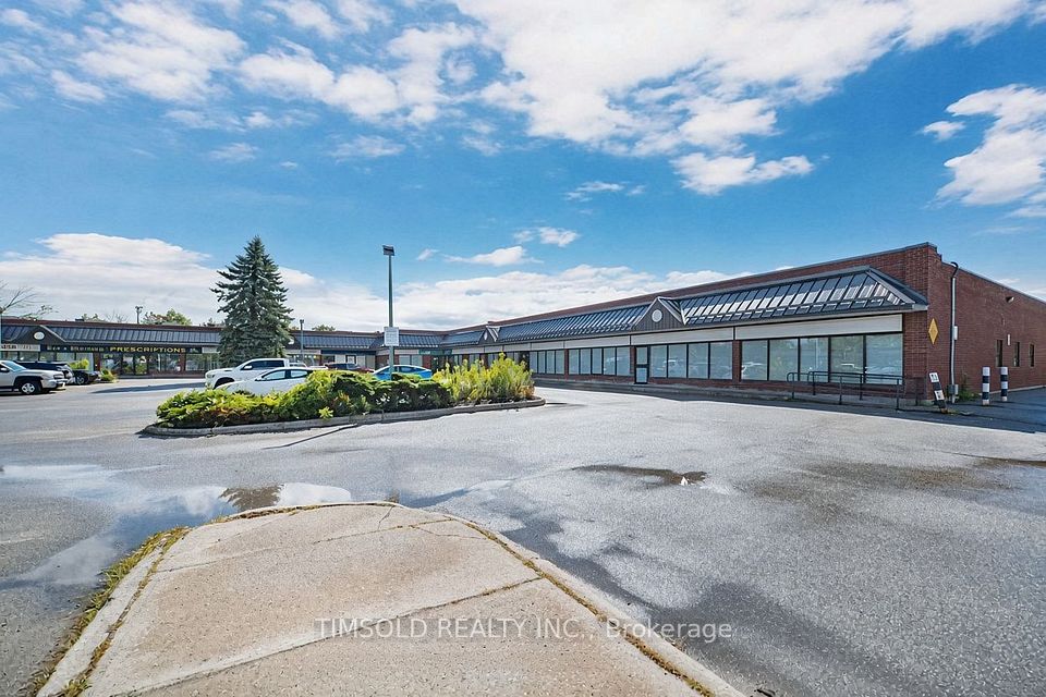 210 Memorial Avenue 127-128, Orillia, ON L3V 7V1
