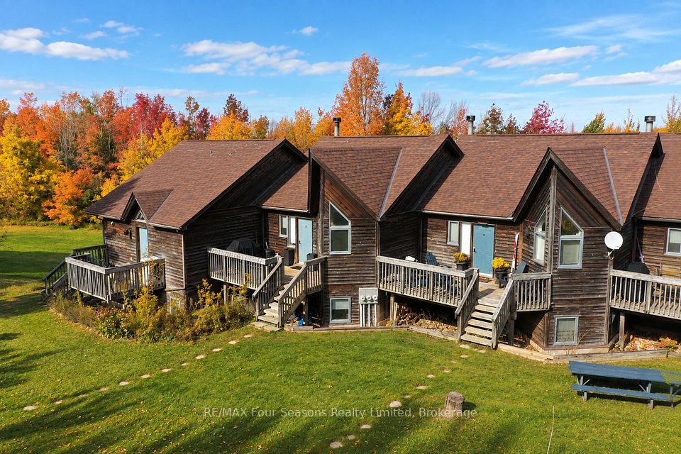 Condo Townhouse at 1945 Nottawasaga 10 Concession S, Clearview, ON L0M 1H0