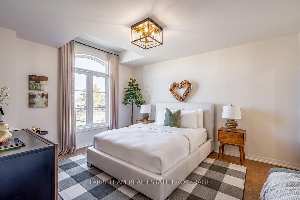 207 Sutherland Street S, Clearview, ON L0M 1S0 23