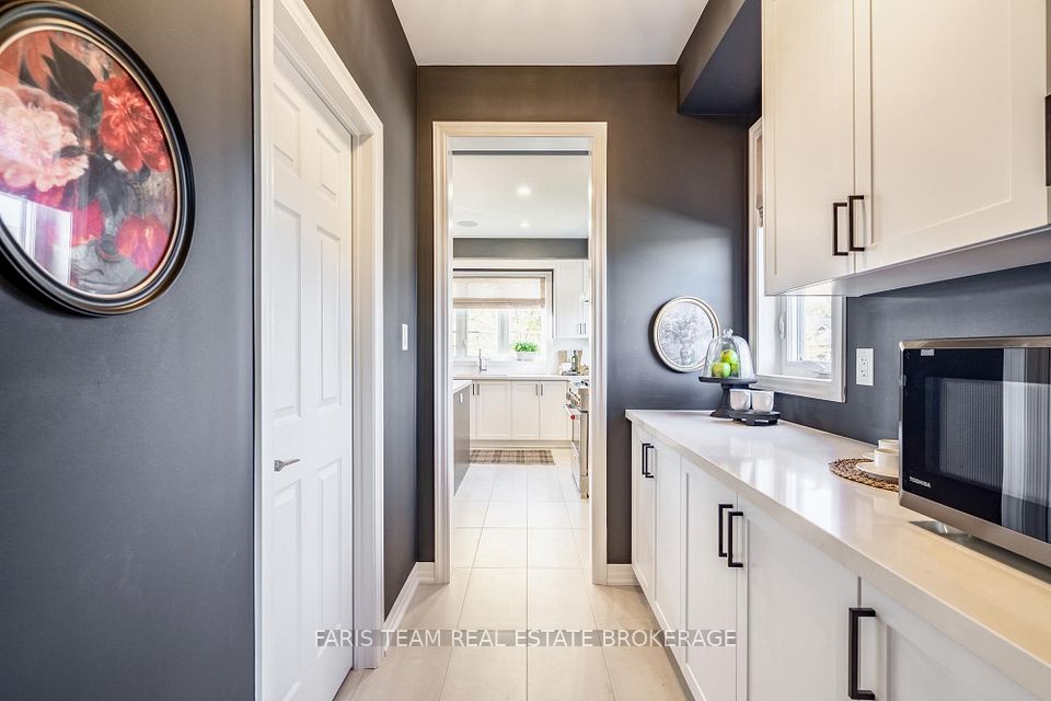 207 Sutherland Street S, Clearview, ON L0M 1S0 6