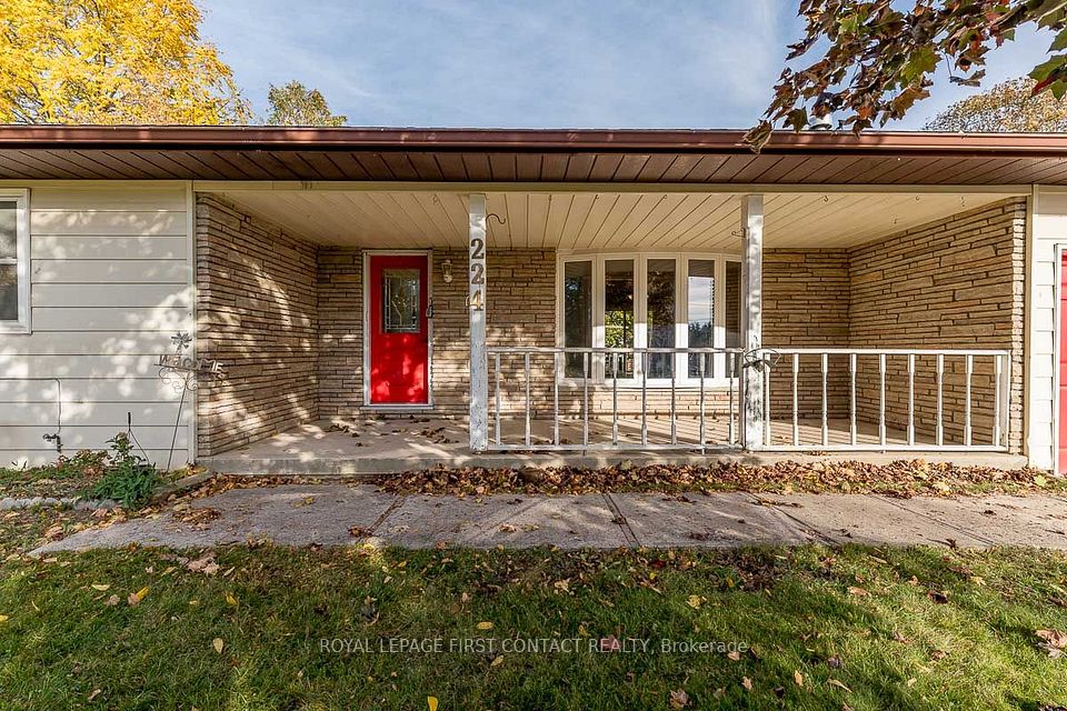 224 Christopher Street, Clearview, ON L0M 1S0 5