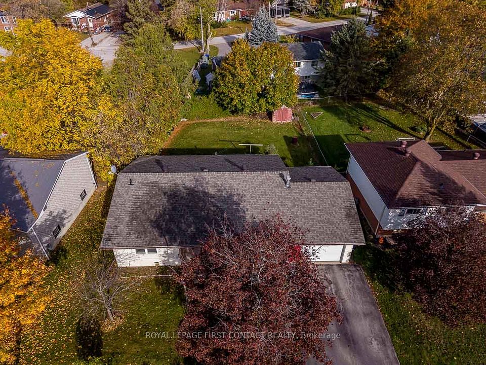 224 Christopher Street, Clearview, ON L0M 1S0 3