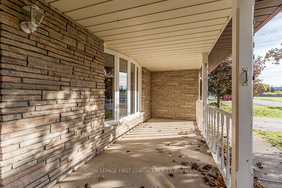 224 Christopher Street, Clearview, ON L0M 1S0 6