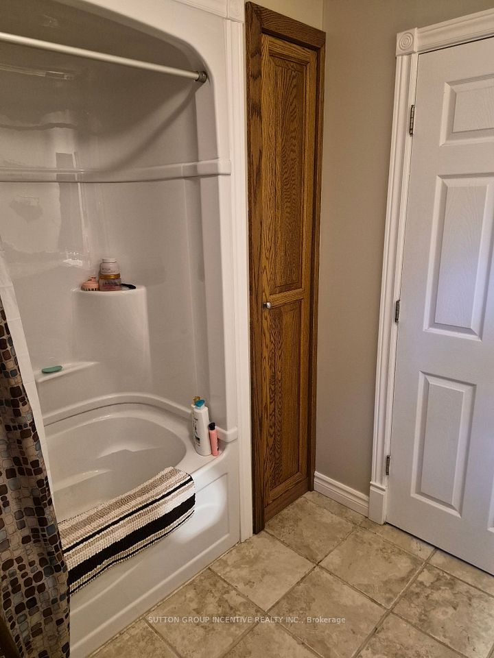 28 MELVILLE Street, Clearview, ON L0M 1P0 17