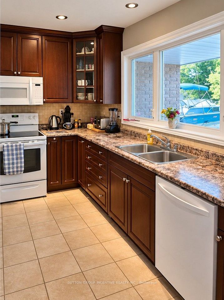 28 MELVILLE Street, Clearview, ON L0M 1P0 10