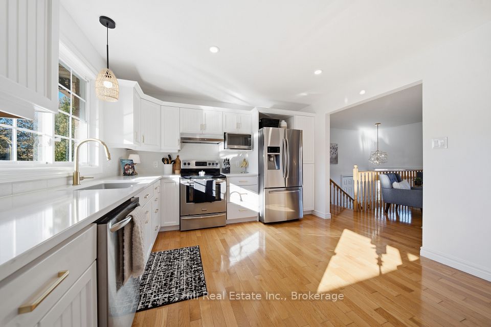 31 MCKEAN Boulevard, Clearview, ON L0M 1P0 13