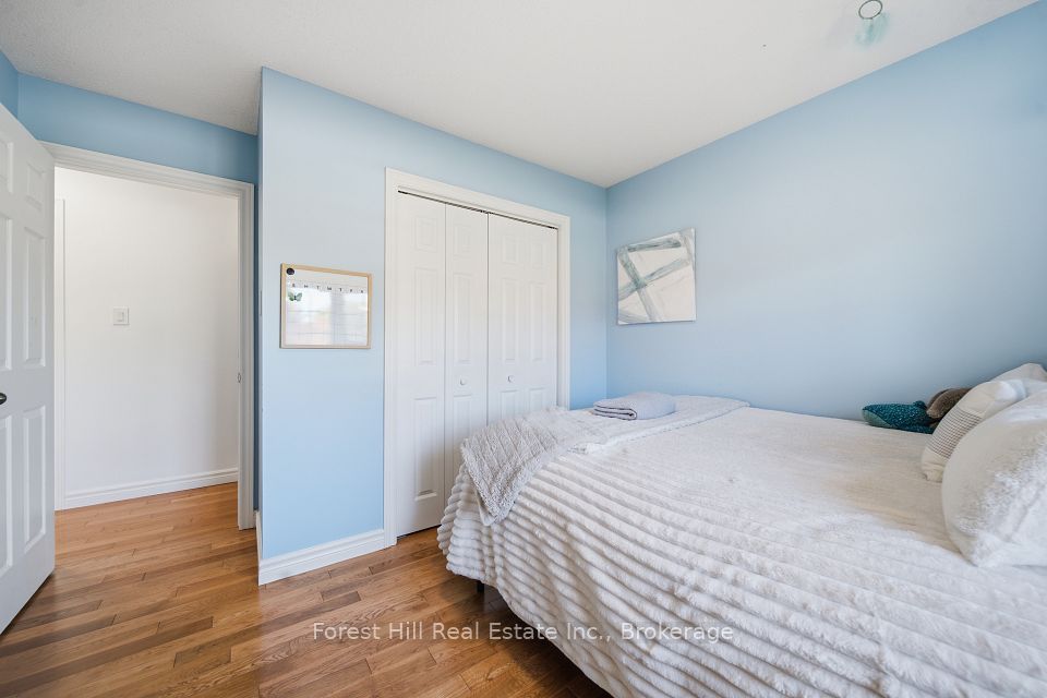 31 MCKEAN Boulevard, Clearview, ON L0M 1P0 18