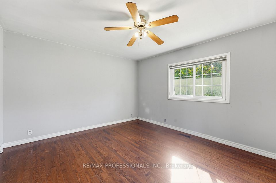 120 Switzer Street, Clearview, ON L0M 1N0 15