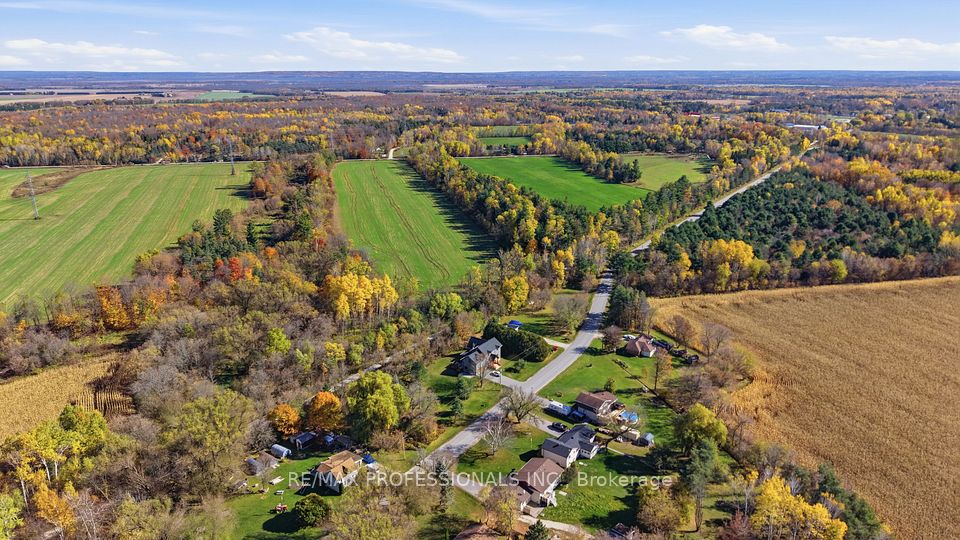 120 Switzer Street, Clearview, ON L0M 1N0 5