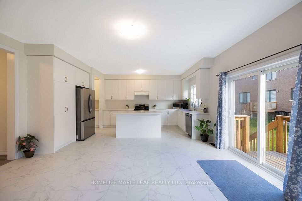 244 Warden Street, Clearview, ON L0M 1S0 15
