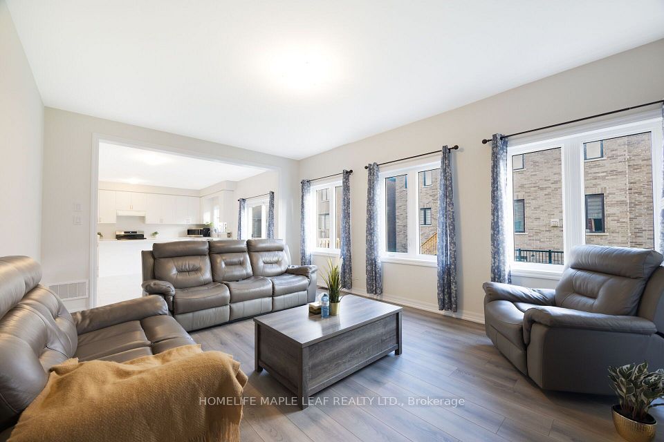 244 Warden Street, Clearview, ON L0M 1S0 13