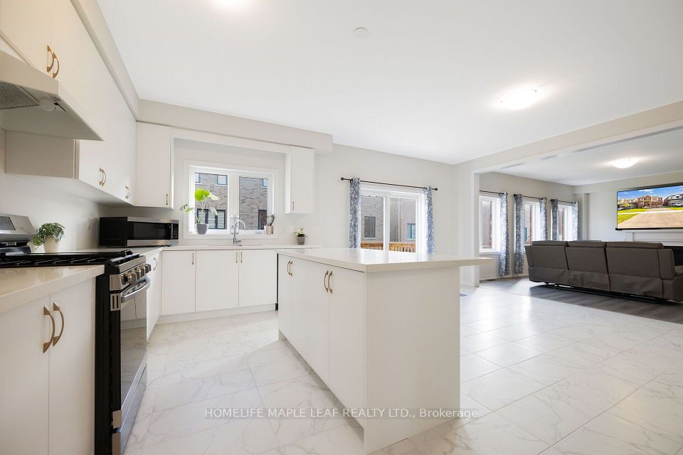 244 Warden Street, Clearview, ON L0M 1S0 18