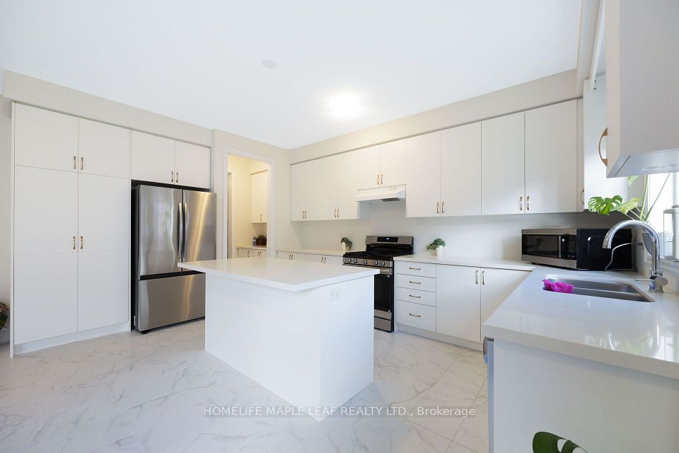 244 Warden Street, Clearview, ON L0M 1S0 17