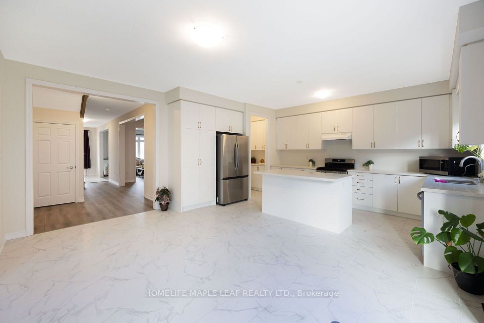 244 Warden Street, Clearview, ON L0M 1S0 16