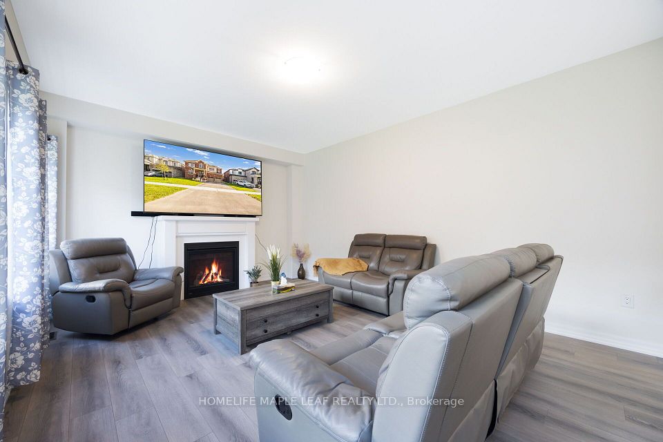 244 Warden Street, Clearview, ON L0M 1S0 12