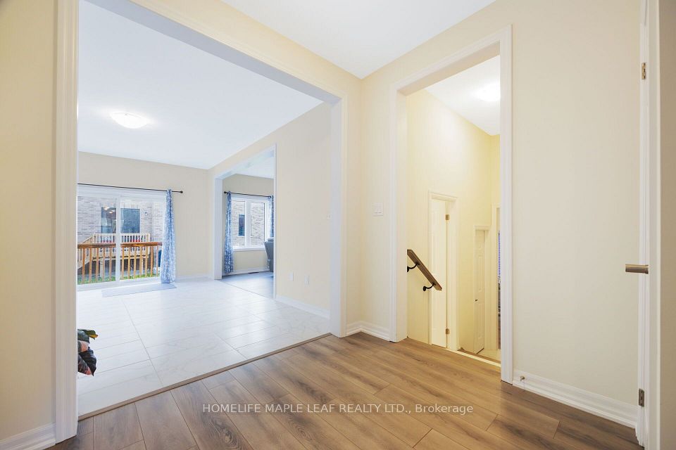 244 Warden Street, Clearview, ON L0M 1S0 11