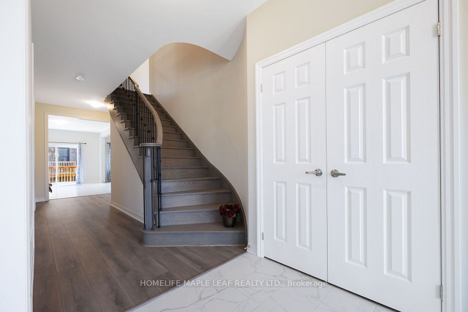 244 Warden Street, Clearview, ON L0M 1S0 22