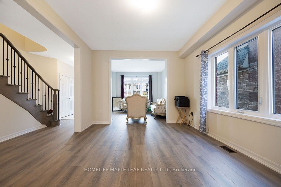 244 Warden Street, Clearview, ON L0M 1S0 10
