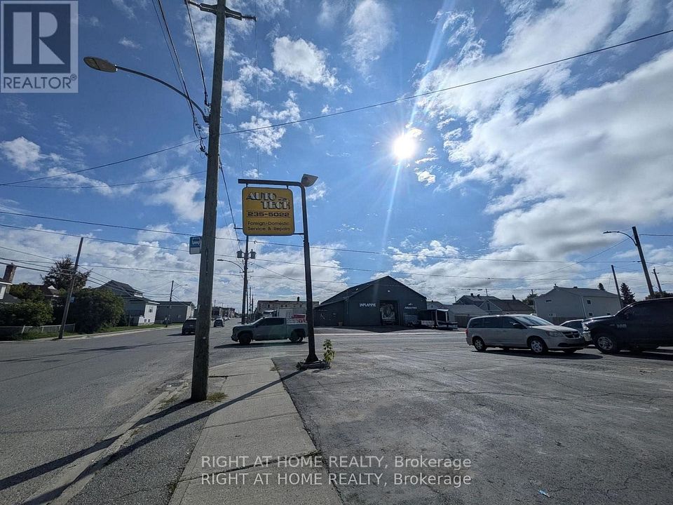 39 Bruce Avenue, Timmins, ON P0N 1H0