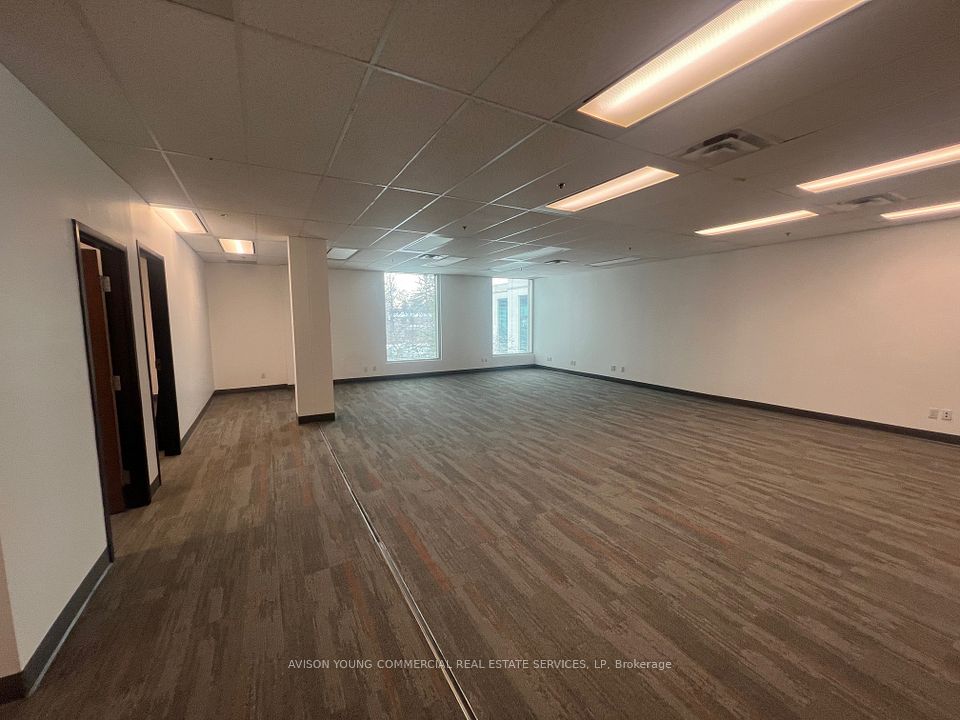 1540 Cornwall Road 214, Oakville, ON L6J 7W5