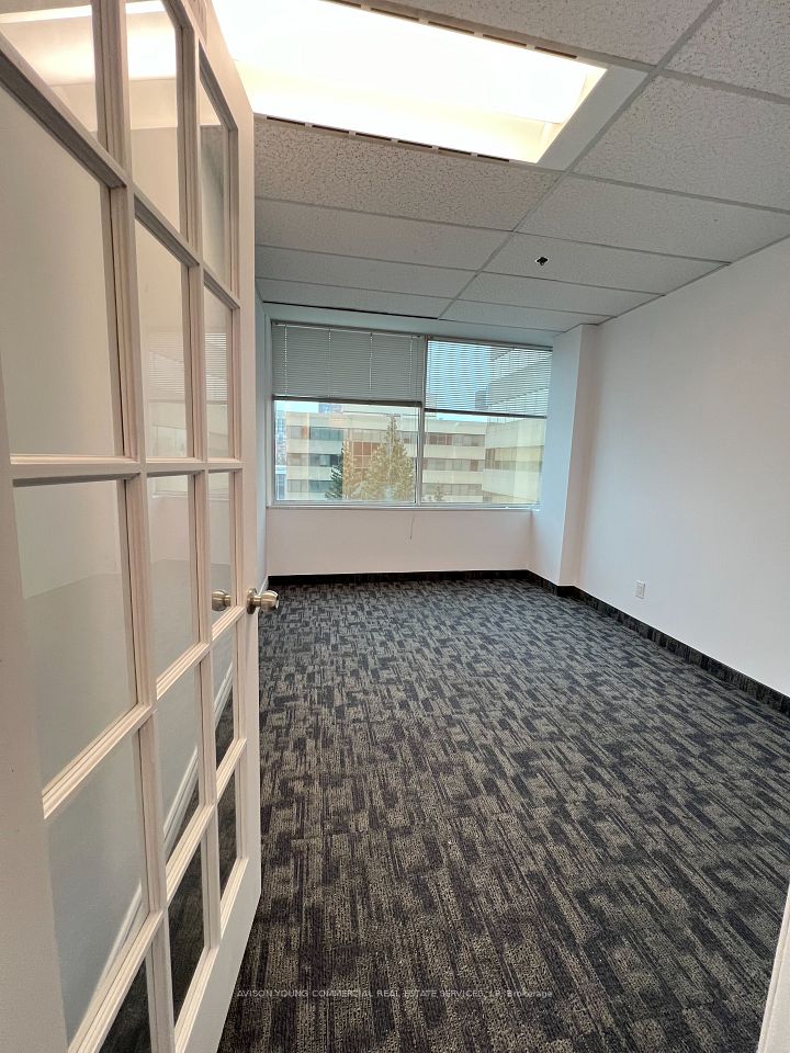 970 Lawrence Avenue W 403, Toronto W04, ON M6A 3B6