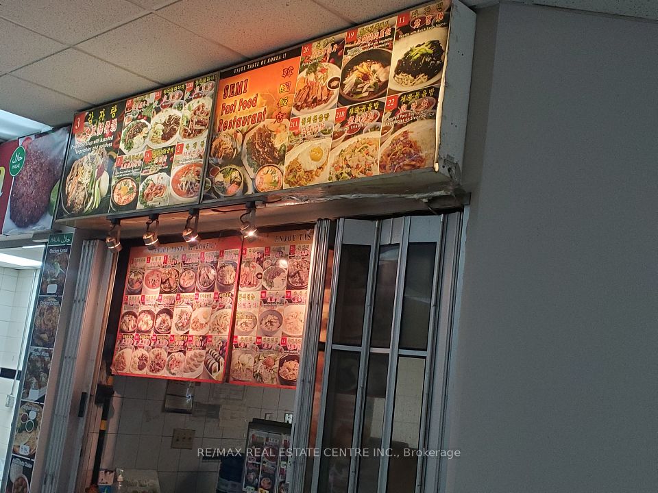 2580 Shepard Avenue 8, Mississauga, ON L5A 4K3