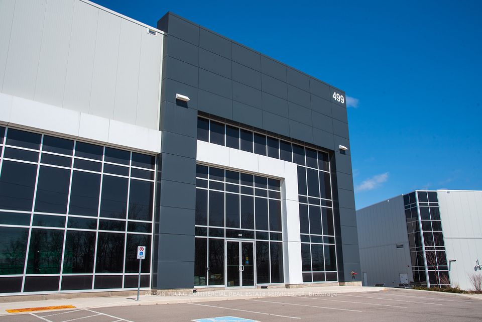 499 Great Lakes Boulevard 101, Oakville, ON L6L 0C4