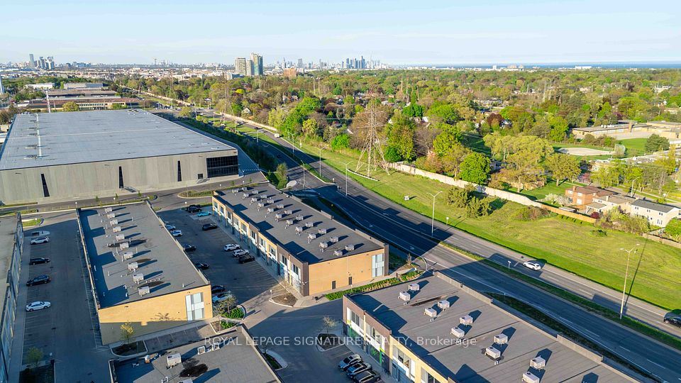 1235 Queensway N/A E 12A, Mississauga, ON L4Y 0G4