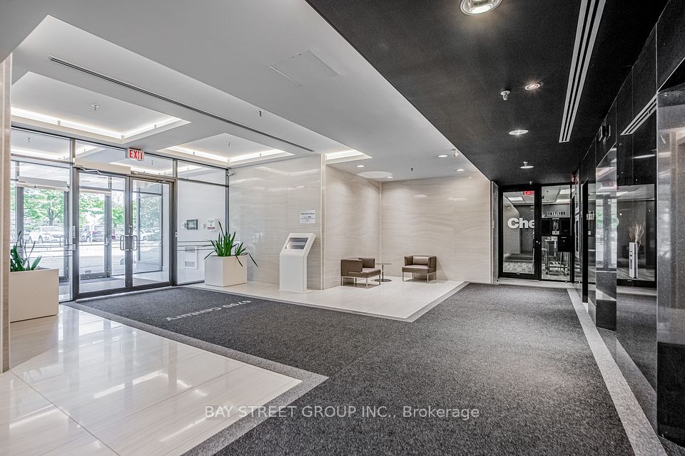 6790 Century Avenue, Mississauga, ON L5N 2V8