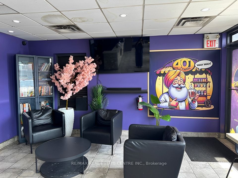 1385 Shawson Drive W, Mississauga, ON L4W 1C4