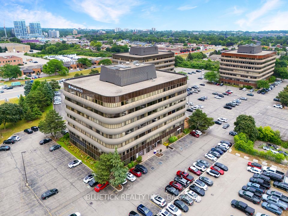 710 Dorval Drive 209, Oakville, ON L6K 3V7