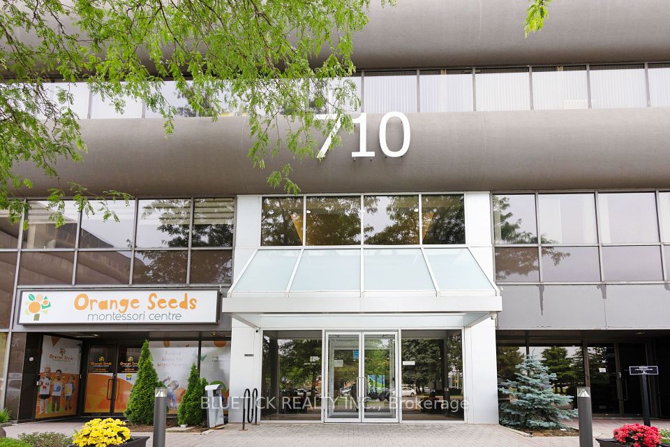 710 Dorval Drive 401, Oakville, ON L6K 3V7