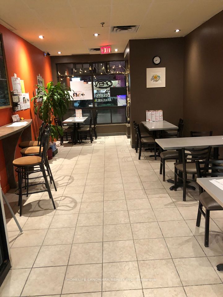 1107 Lorne Park Road 15, Mississauga, ON L5H 3A1