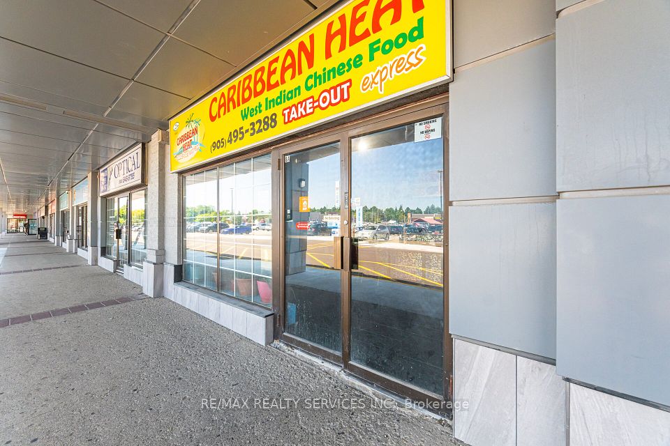 180 Sandalwood Parkway E 8A, Brampton, ON L6Z 1Y4