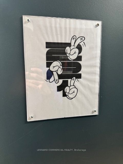 15 Adrian Avenue 221, Toronto W03, ON M6N 5G4