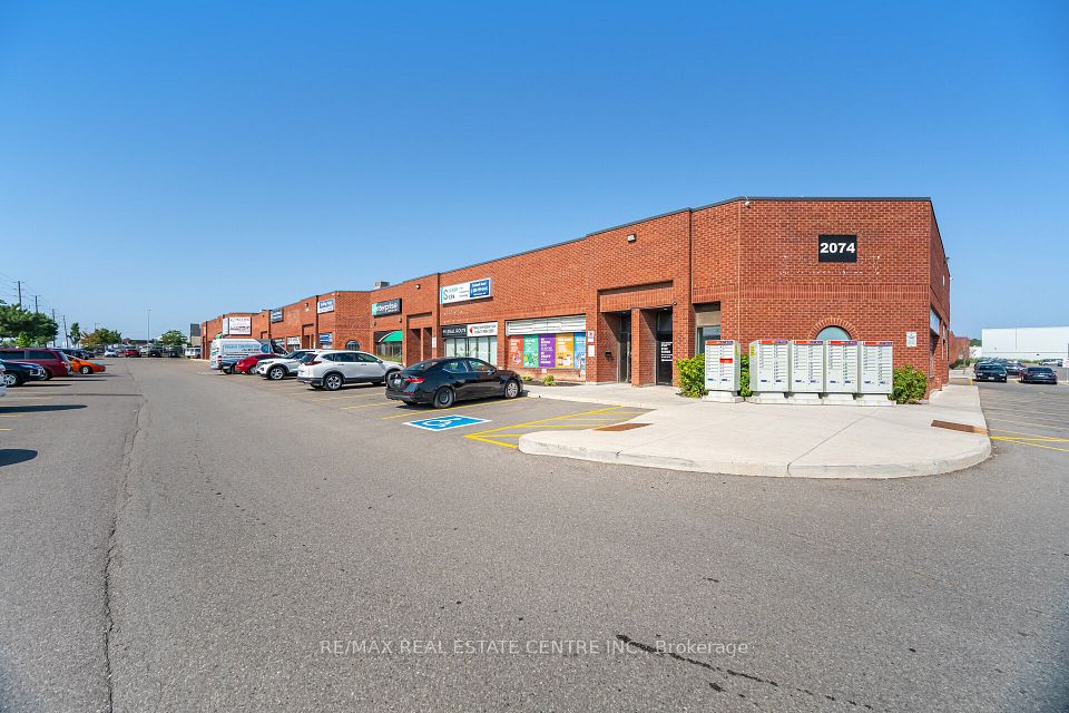 2074 Steeles Avenue E 19, Brampton, ON L6T 5A5