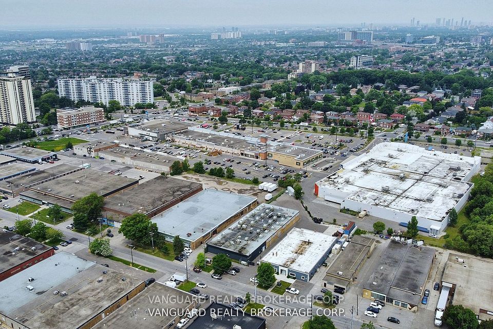 56-58 Colville Road, Toronto W04, ON M6M 2Y4