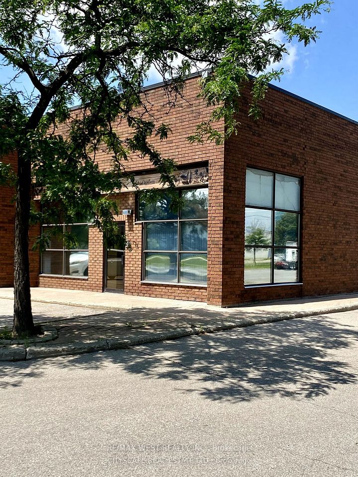 6110 Ordan Drive 9, Mississauga, ON L5T 2B3