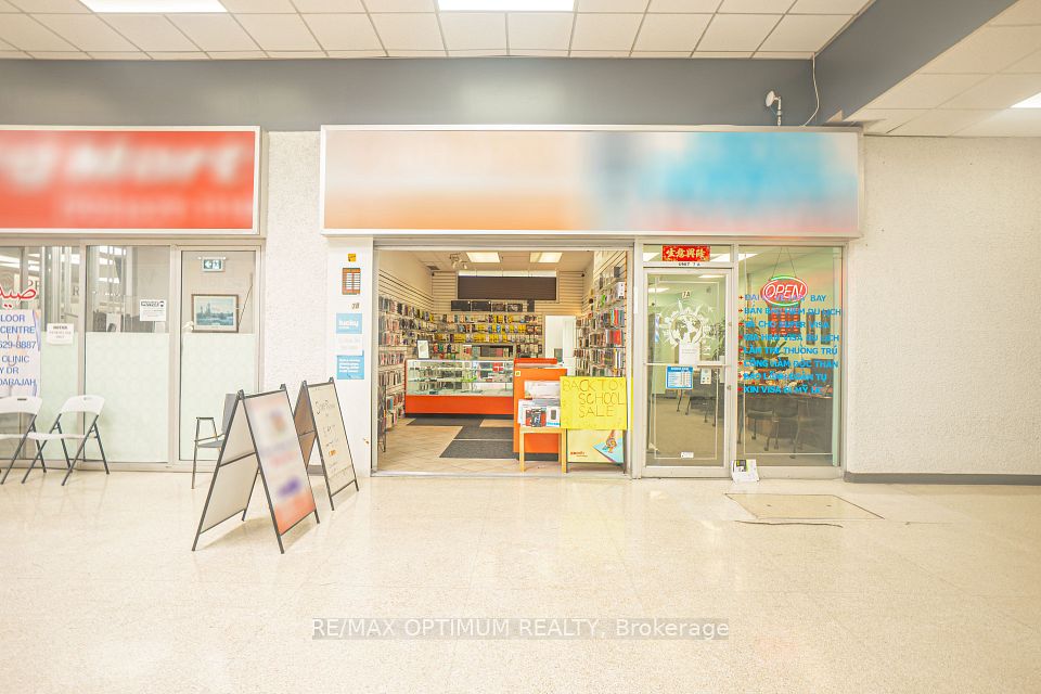 3415 Dixie Road 7B, Mississauga, ON L4Y 4J6