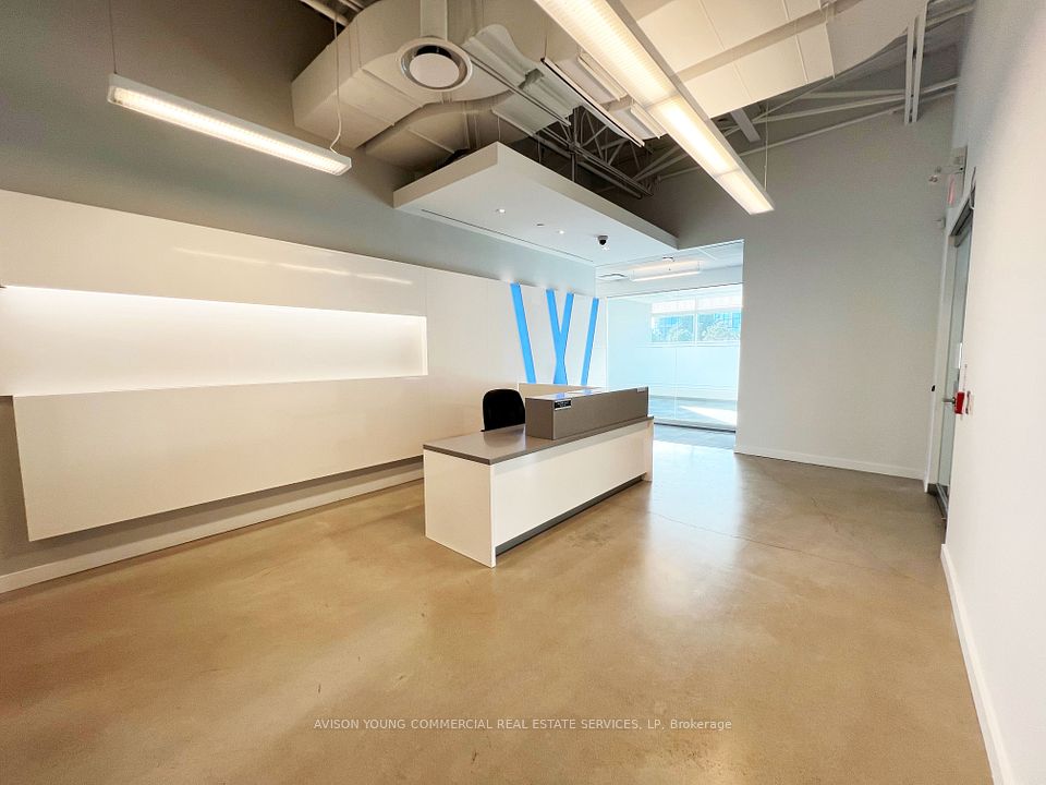 175 Galaxy Boulevard 200, Toronto W10, ON M9W 0C8