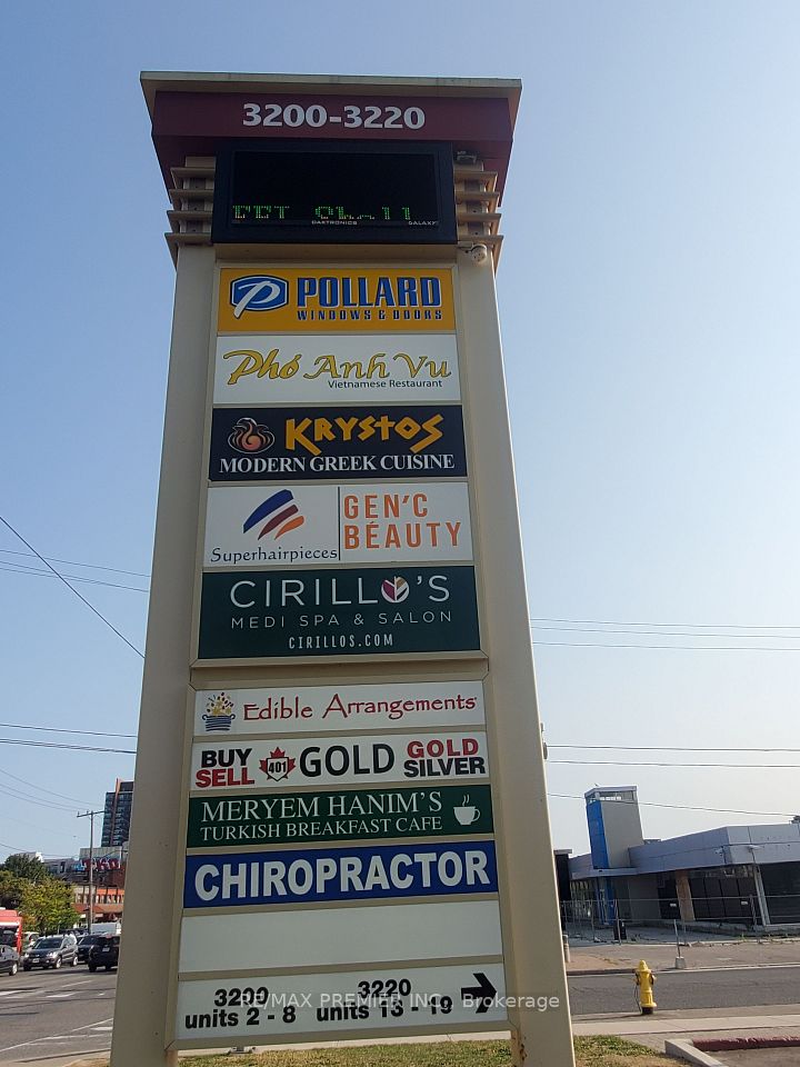 3200 Dufferin Street 28, Toronto W04, ON M6A 2T3