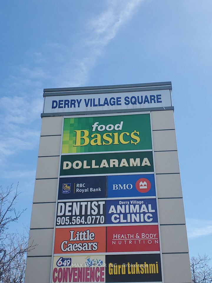 7070 Saint Barbara Boulevard 36, Mississauga, ON L5W 0E6