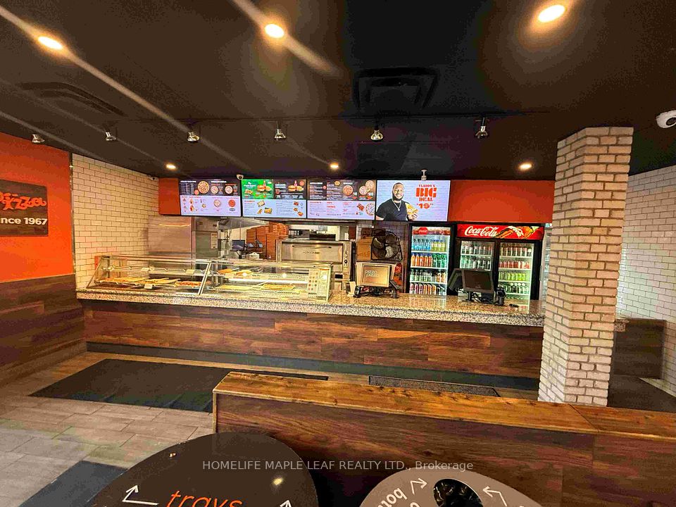 1937 Weston Road, Toronto W04, ON M9N 1W7