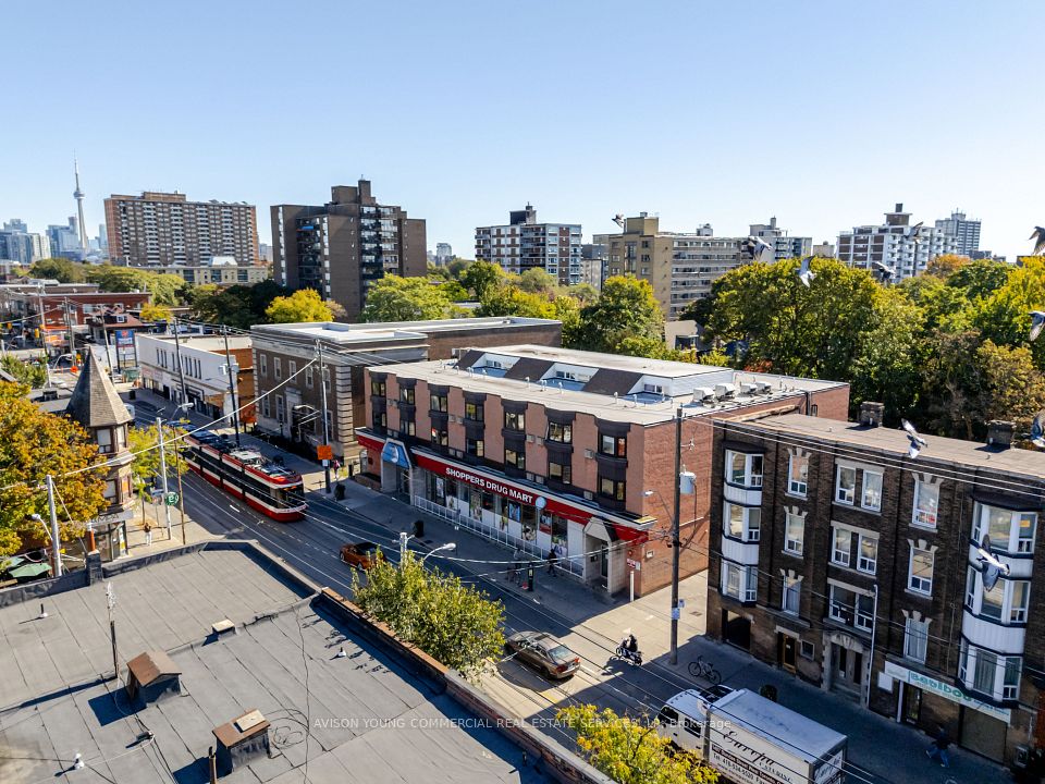 1473 Queen Street W, Toronto W01, ON M6R 1A1