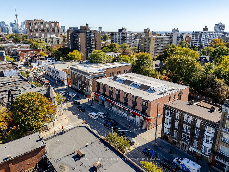 1473 Queen Street W, Toronto W01, ON M6R 1A1