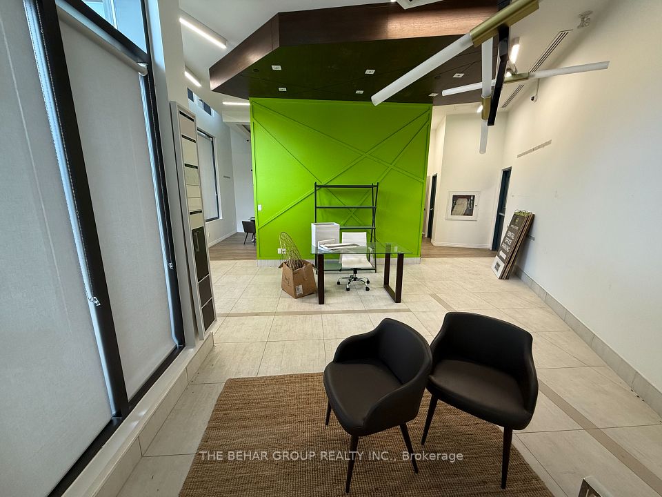 3435 Weston Road, Toronto W05, ON M9M 0G4