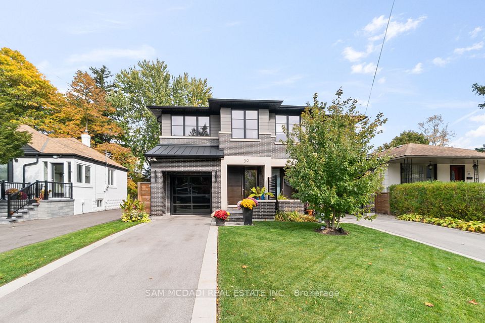 39 Oakwood Avenue N, Mississauga, ON L5G 3L8 at 39 Oakwood Avenue N, Mississauga, ON L5G 3L8, Mississauga, ON, L5G 3L8