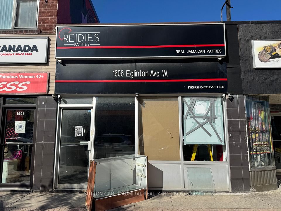 1606 Eglinton Avenue W, Toronto W04, ON M6E 2G8