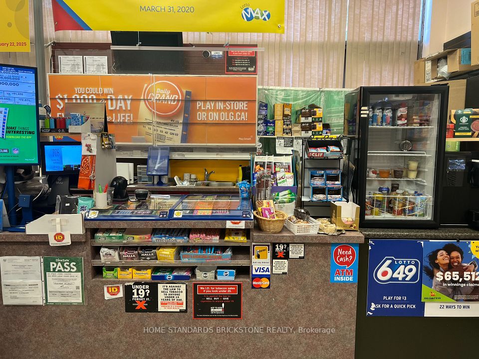 2045 Lake Shore Boulevard W 2, Toronto W06, ON M8V 2Z6