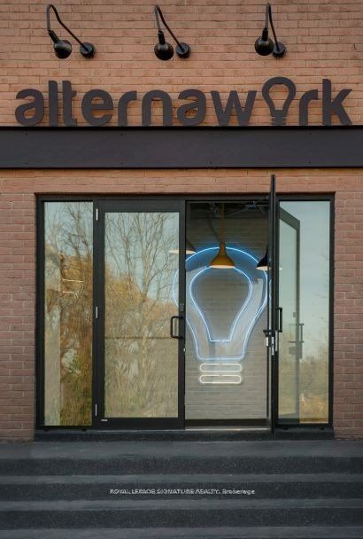 2115 South Service Road W 300, Oakville, ON L6L 5W2